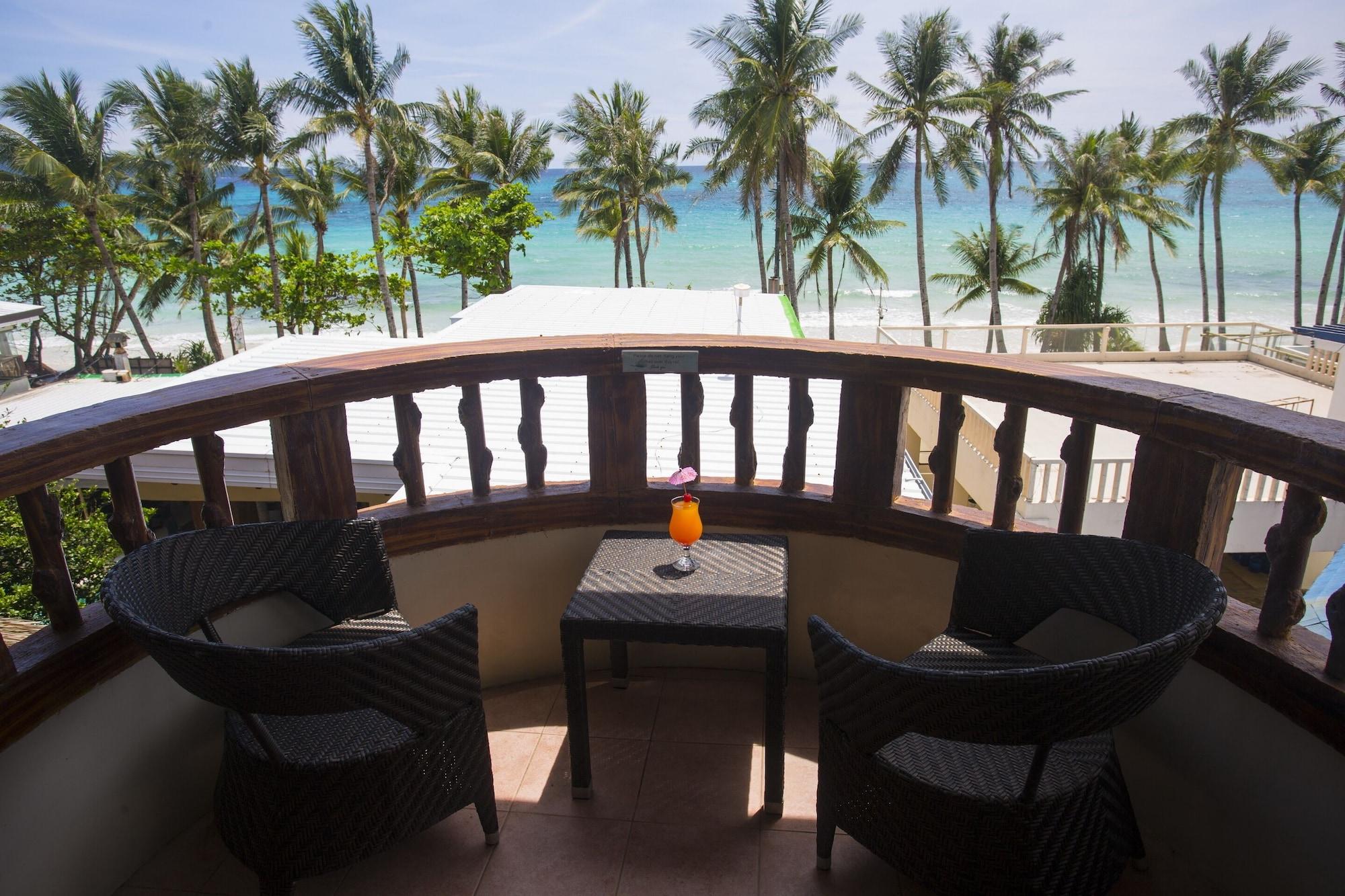 Red Coconut Beach Hotel Boracay Balabag  Exterior foto